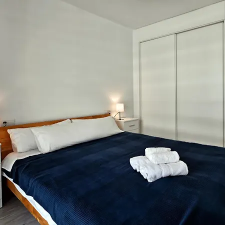 Apartment Rent4 Malaga Playa Del Bajondillo *